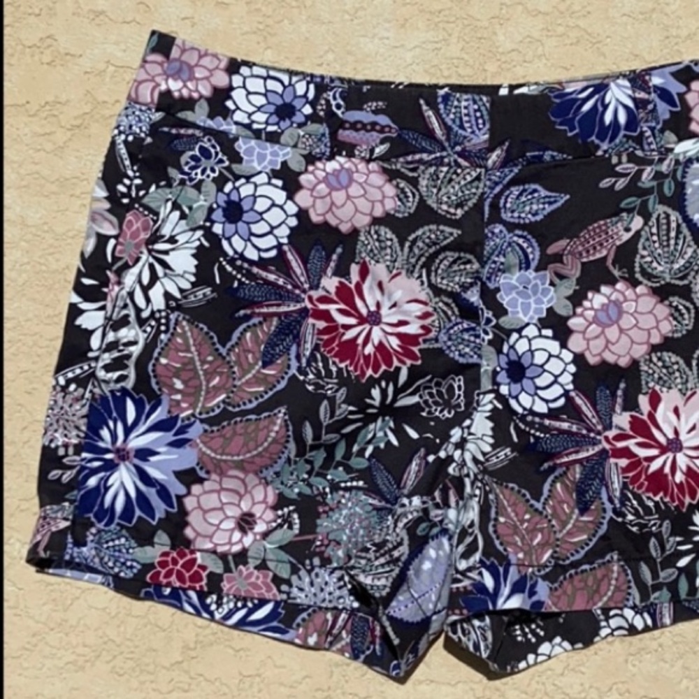 LOFT Floral Printed Shorts